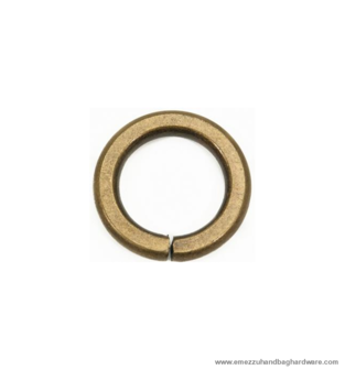 O-ring flattened antique brass 30 /20 mm.