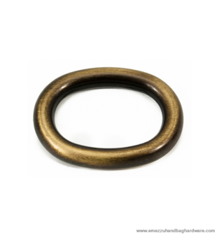 Oval ring brushed brass 42X32 /30 mm.